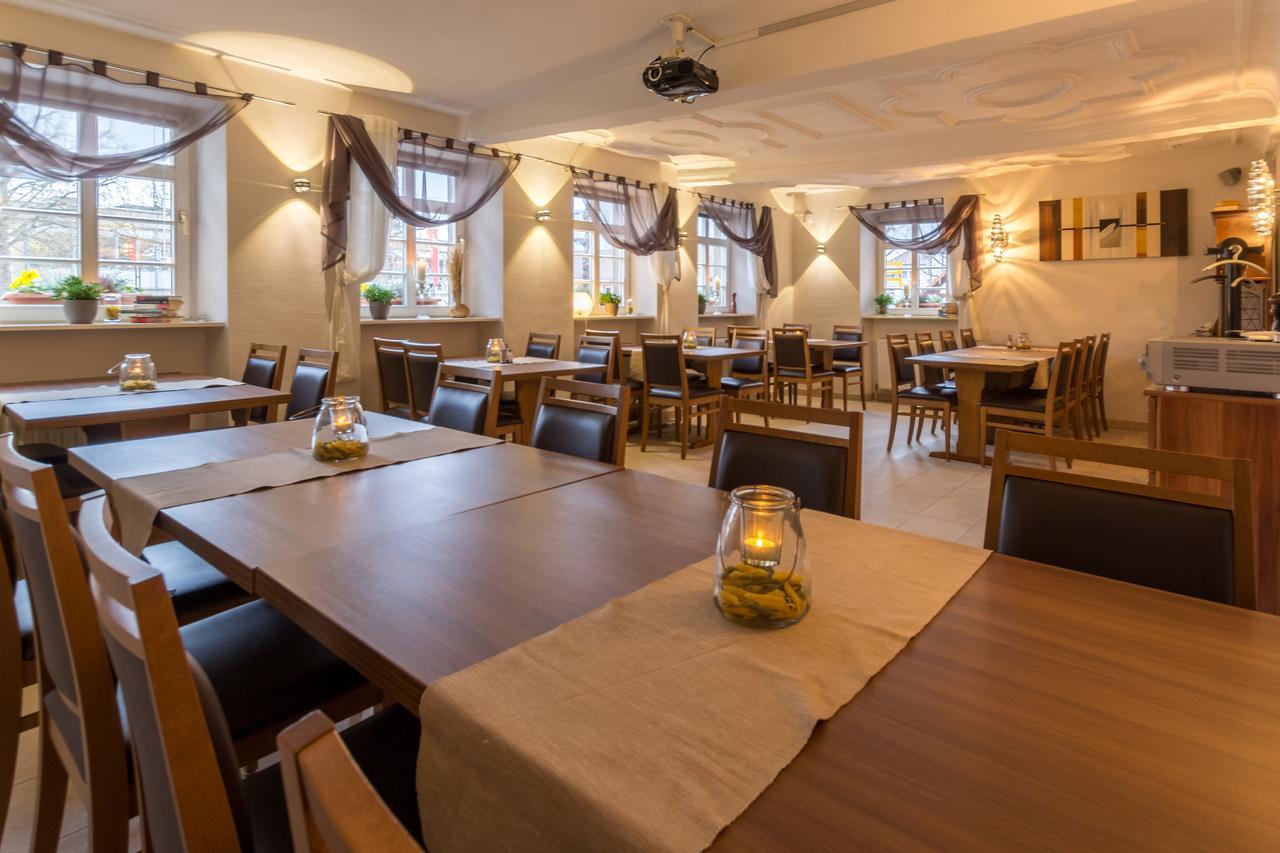 Hotel Baer Sinsheim Eksteriør billede